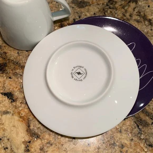 Nespresso set of 2 cups and saucers Rare 2008 Jinogalpa limited Edition